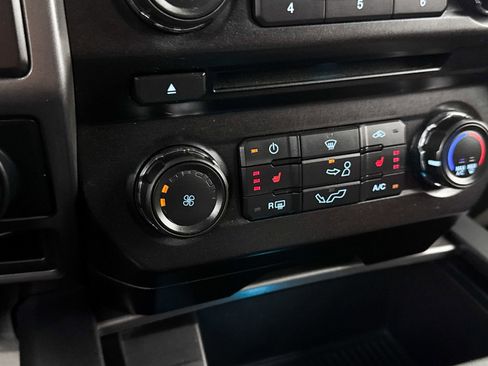 Used 2018 Ford F150 XLT w/ Equipment Group 302A Luxury image 25