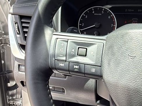 Used 2025 Nissan Rogue SV FWD image 20