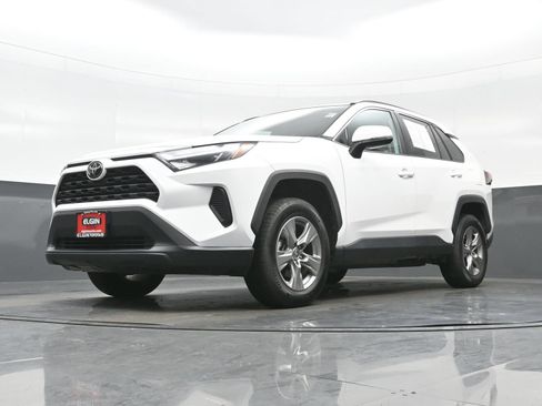 Used 2024 Toyota RAV4 XLE w/ Weather Package AWD/4WD image 28