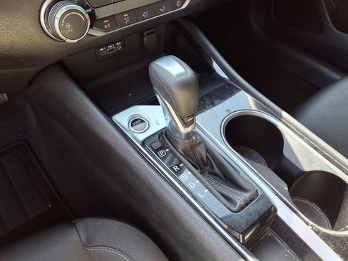 Used 2021 Nissan Altima 2.5 SV FWD image 8