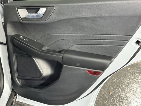 Used 2025 Ford Escape ST-Line image 36