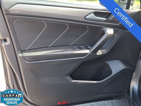 Certified 2023 Volkswagen Tiguan SE w/ Panoramic Sunroof Package FWD image 12
