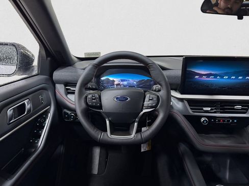 New 2026 Ford Explorer ST-Line w/ ST-Line Street Pack image 12