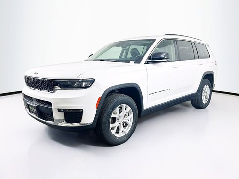 Used 2023 Jeep Grand Cherokee L Limited AWD/4WD image 3