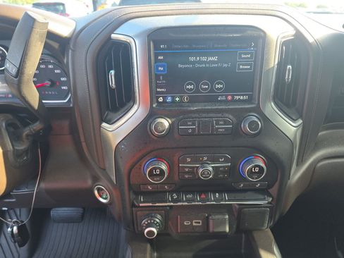 Used 2021 Chevrolet Silverado 1500 LT Trail Boss AWD/4WD image 10