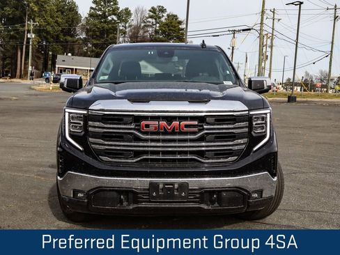 Certified 2025 GMC Sierra 1500 SLT image 2