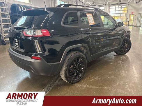 Used 2023 Jeep Cherokee Altitude Lux image 4
