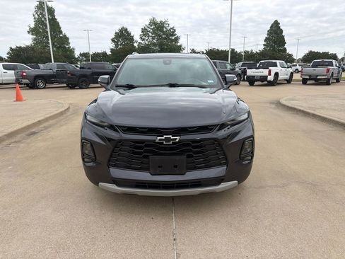 Used 2021 Chevrolet Blazer LT FWD image 2