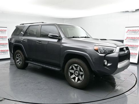 Used 2019 Toyota 4Runner TRD Off-Road Premium image 2