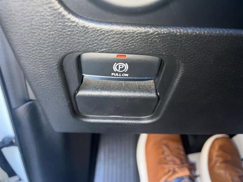 Used 2024 Jeep Wagoneer L Series III w/ Flexible Seating Group AWD/4WD image 19
