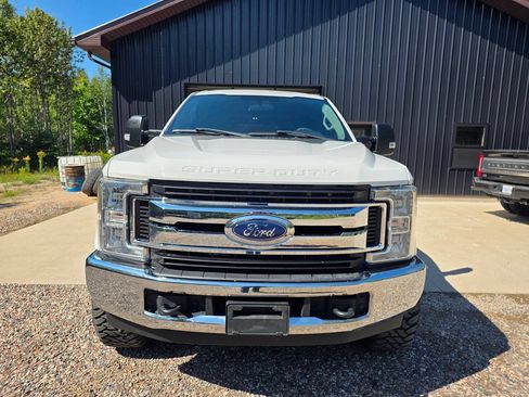 Used 2019 Ford F250 XL w/ Power Equipment Group AWD/4WD image 12