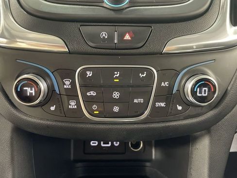 Used 2022 Chevrolet Equinox LT image 19