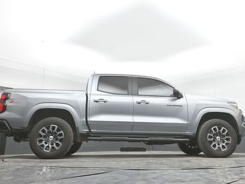 Used 2023 Chevrolet Colorado Z71 w/ Z71 Convenience Package 2 image 34
