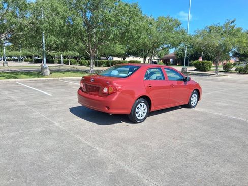Used 2010 Toyota Corolla LE FWD image 6