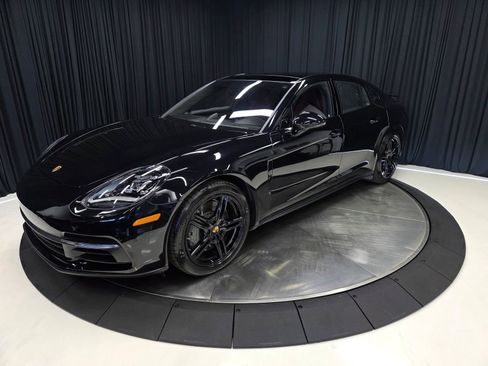 Used 2018 Porsche Panamera 4S image 7