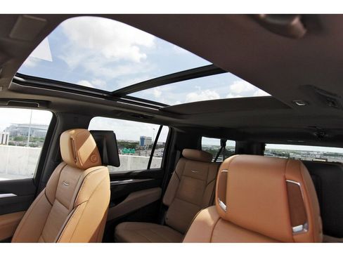 New 2026 Cadillac Escalade ESV Luxury image 23