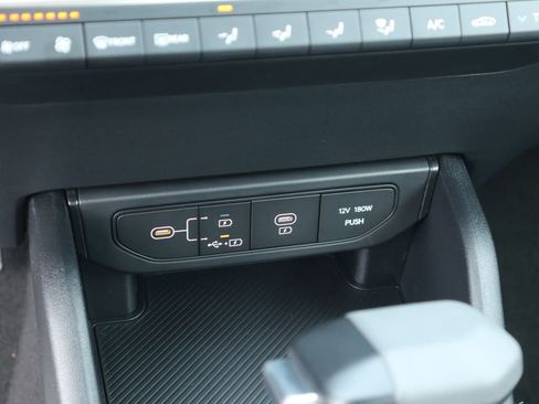 New 2025 Kia K4 FWD image 35