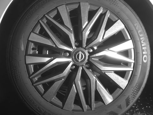 Used 2025 Nissan Altima 2.5 SV image 12