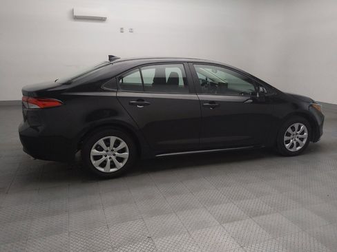 Used 2025 Toyota Corolla LE FWD image 10