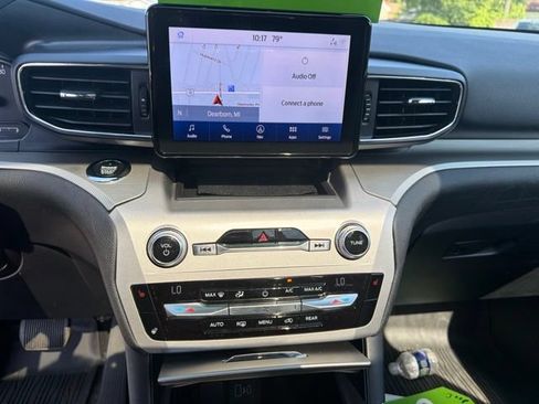 Used 2021 Ford Explorer XLT w/ Equipment Group 202A AWD/4WD image 37