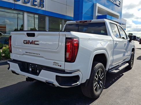 Used 2024 GMC Sierra 1500 AT4 w/ Technology Package AWD/4WD image 6