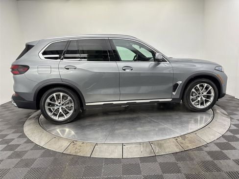 New 2026 BMW X5 xDrive50e AWD/4WD image 17