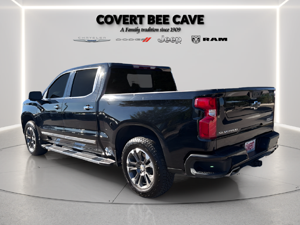 Used 2025 Chevrolet Silverado 1500 High Country w/ Technology Package AWD/4WD image 7