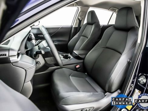 Used 2023 Toyota Venza LE image 29