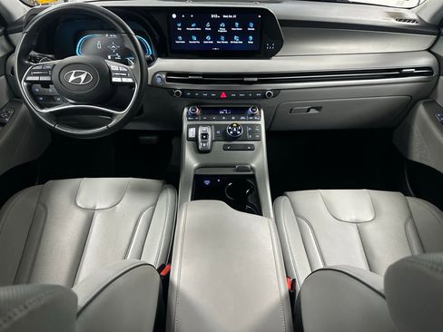 Used 2025 Hyundai Palisade SEL image 3