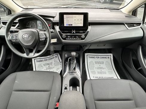 Used 2023 Toyota Corolla LE image 12