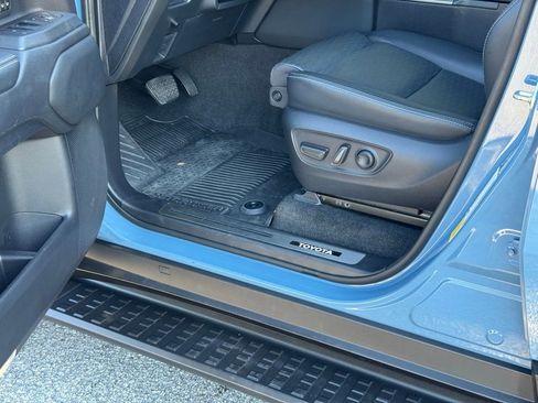 Used 2024 Toyota Land Cruiser image 27