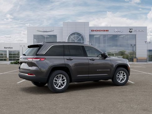 New 2026 Jeep Grand Cherokee Laredo X AWD/4WD image 4