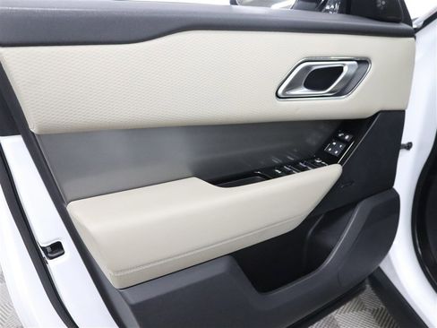 Used 2019 Land Rover Range Rover Velar S AWD/4WD image 15