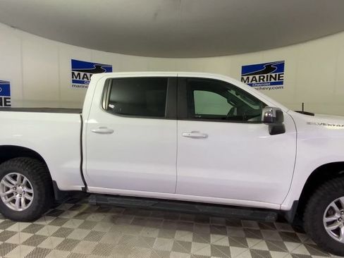 Used 2021 Chevrolet Silverado 1500 LT AWD/4WD image 3
