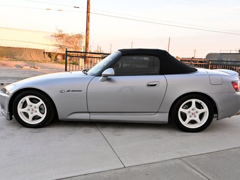 Used 2001 Honda S2000 image 5