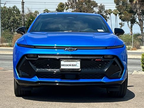 New 2025 Chevrolet Equinox EV RS w/ Active Safety Package 3 AWD/4WD image 9