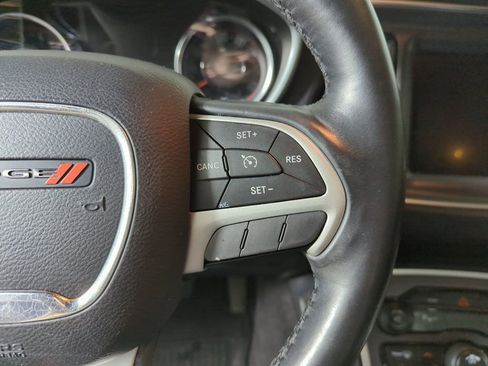 Used 2016 Dodge Challenger SXT Plus image 28