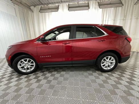Used 2024 Chevrolet Equinox LT FWD image 15