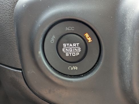 Used 2021 Jeep Wrangler Unlimited Rubicon AWD/4WD image 23