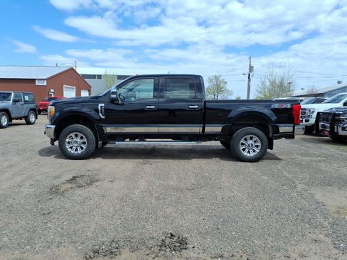 Used 2017 Ford F250 Lariat w/ Chrome Package AWD/4WD image 3