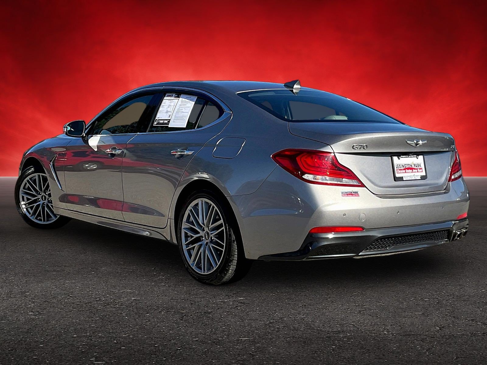 Used 2020 Genesis G70 2.0T w/ Elite Package RWD image 4