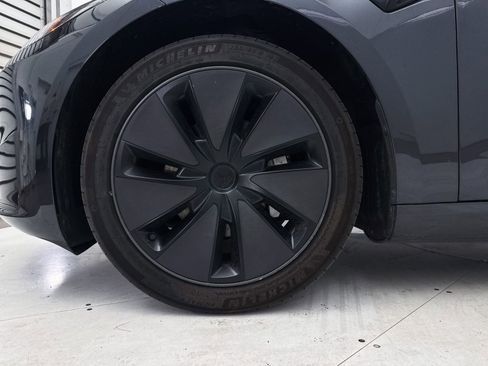 Used 2024 Tesla Model 3 Long Range RWD image 13