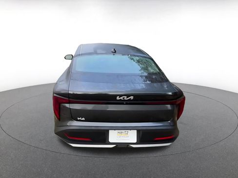 Used 2025 Kia K4 LXS image 7