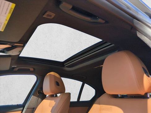 Used 2026 BMW 330i Sedan w/ Convenience Package RWD image 16