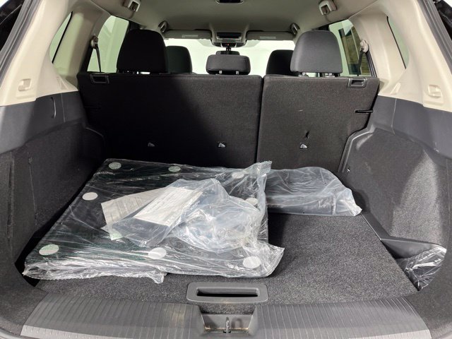 Certified 2026 Nissan Rogue SV FWD image 47