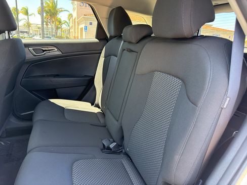 Used 2024 Kia Sportage LX FWD image 10