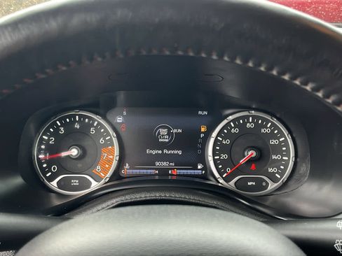 Used 2021 Jeep Renegade Trailhawk image 14