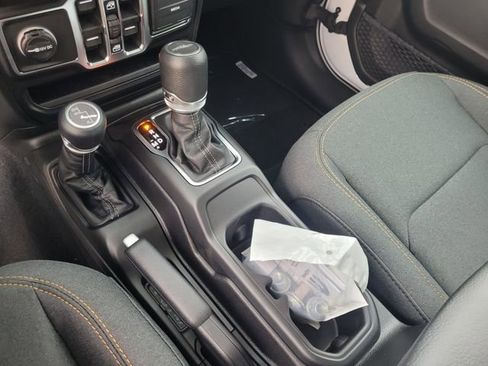 New 2026 Jeep Gladiator Sport image 25