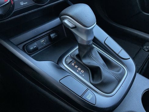 Used 2025 Kia Soul LX w/ LX Technology Package image 36