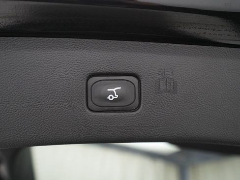 Used 2024 Ford Edge SEL w/ Convenience Package image 15